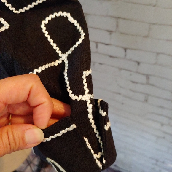 ❤️SOLD❤️   Josephine Chaus Atomic Embroidered Blazer - Picture 5 of 7